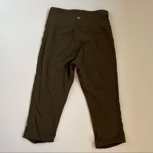 Lululemon olive Capri leggings